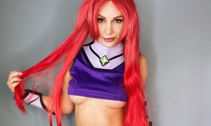 Marina Valmont As Starfire From Teen Titans