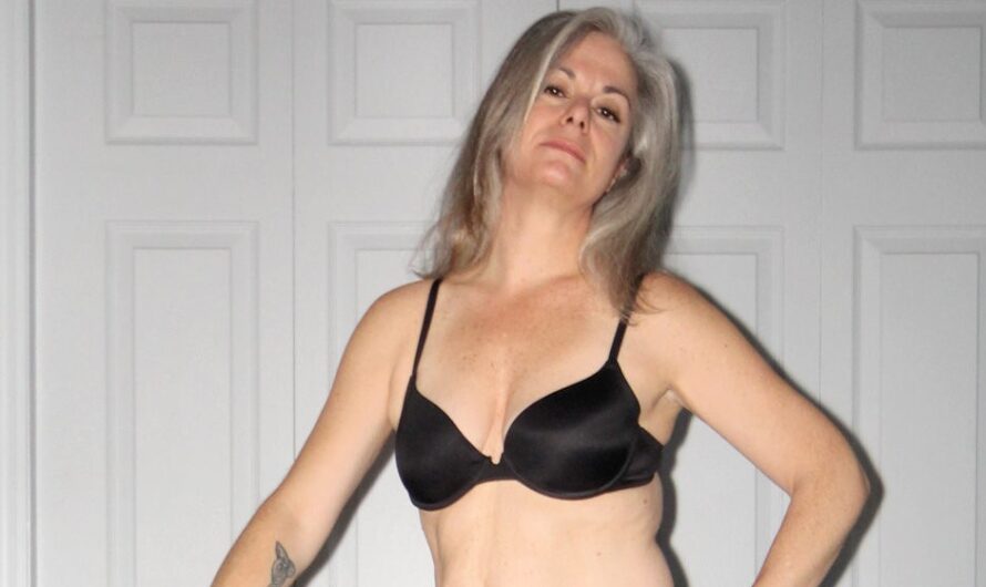 Canadian MILF Andee Charm