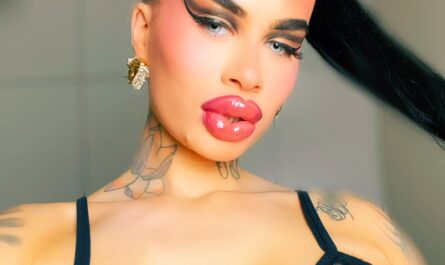 Fetisch Barbie feature