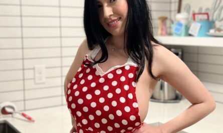 Madison Lane nude baker