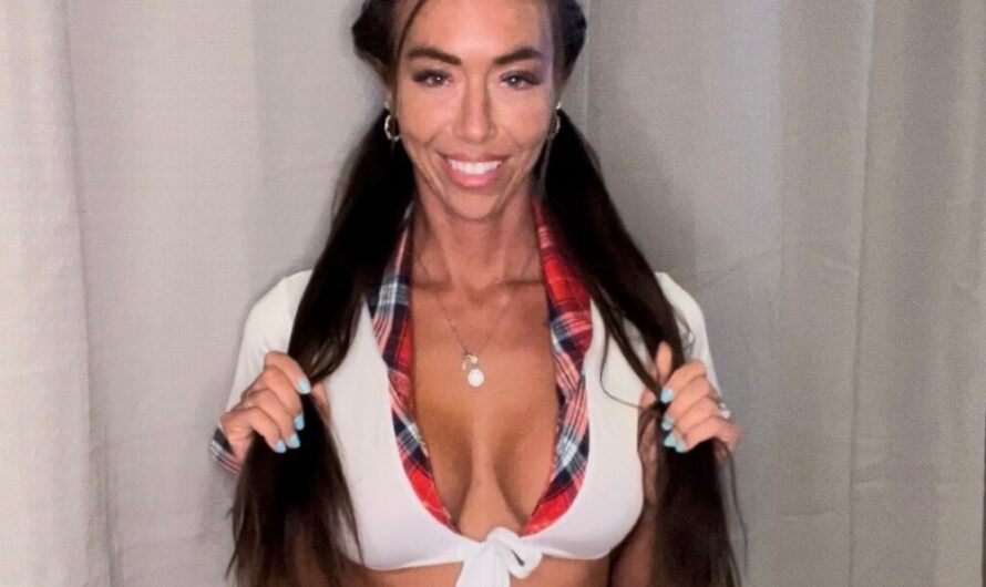 MILF Sensation Surfergirl.11