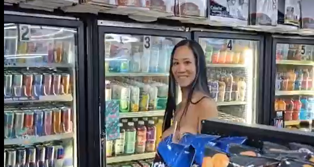 The Weekly Flash: Mei Minxy – Gas Station Fun